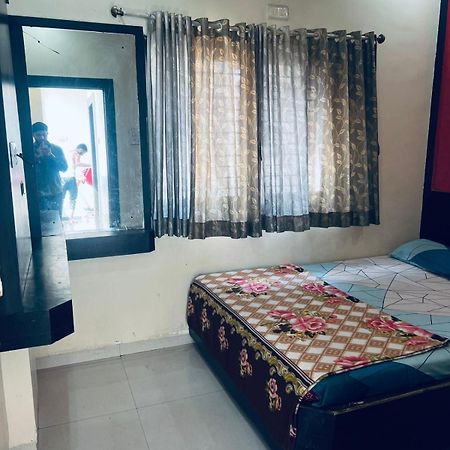 Hotel Sai Vasant Vihar Shirdi Eksteriør bilde